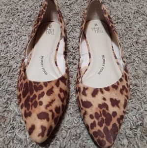 Time and Tru Animal Print Memory Foam Flats Size 8